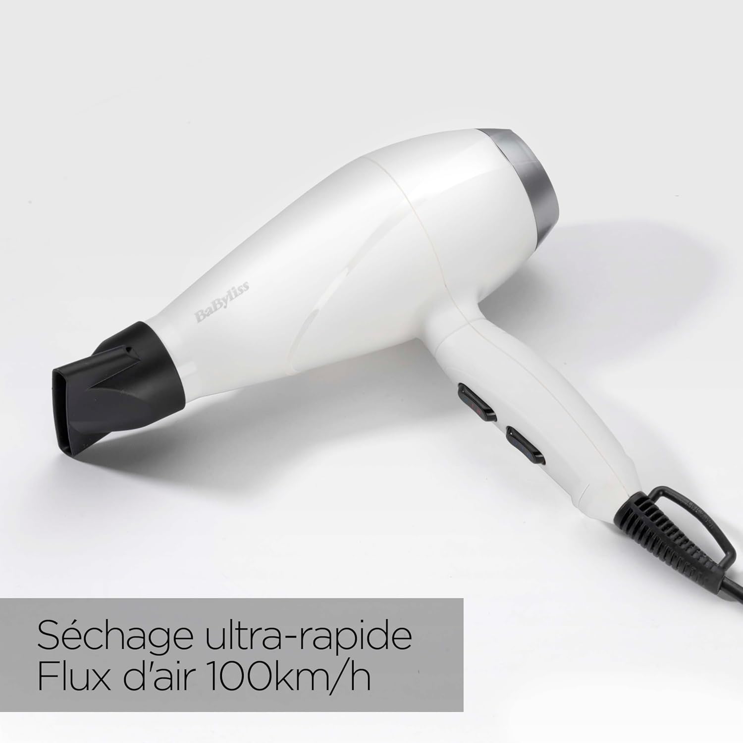 BaByliss Sèche-cheveux Speed Pro 2000 Sèche cheveux 2000W Moteur Professionnel AC Fabriqué en Italie Léger Technologie Ionique Anti-Frisottis 3 réglages température 2 réglages vitesses Blanc 6704WE