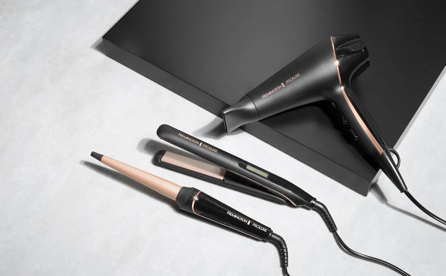 Remington Sèche-cheveux Ionique [Technologie OptiHeat] PROluxe Midnight (2400W, moteur AC pro durable, résultat salon & longue tenue, soin ionique, 3 concentrateurs + 1 diffuseur volume) AC9140B