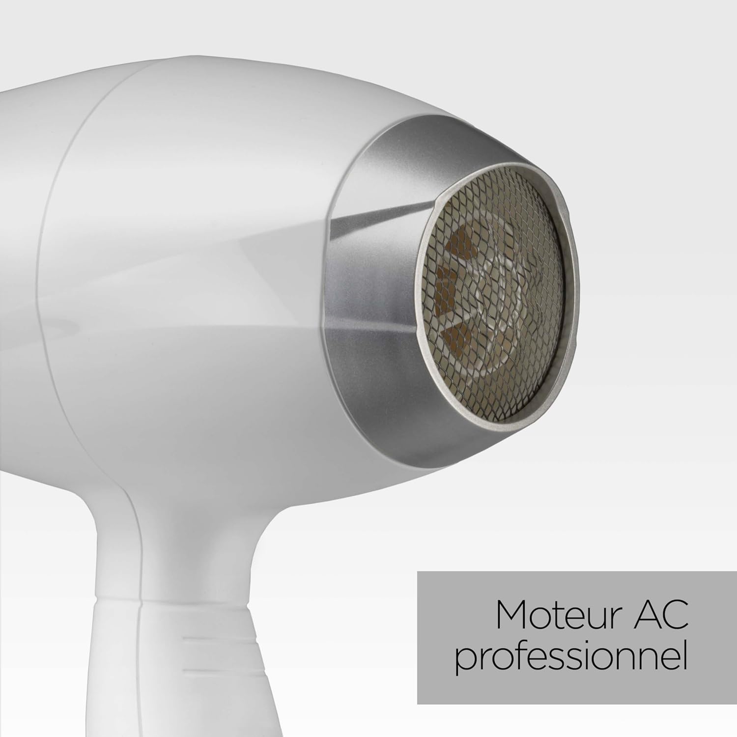 BaByliss Sèche-cheveux Speed Pro 2000 Sèche cheveux 2000W Moteur Professionnel AC Fabriqué en Italie Léger Technologie Ionique Anti-Frisottis 3 réglages température 2 réglages vitesses Blanc 6704WE